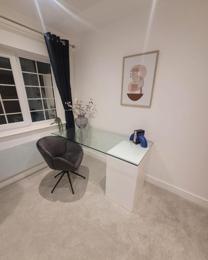 Luxury 1 Bed Apartment In The Heart Of Rochester Wainscot Ngoại thất bức ảnh